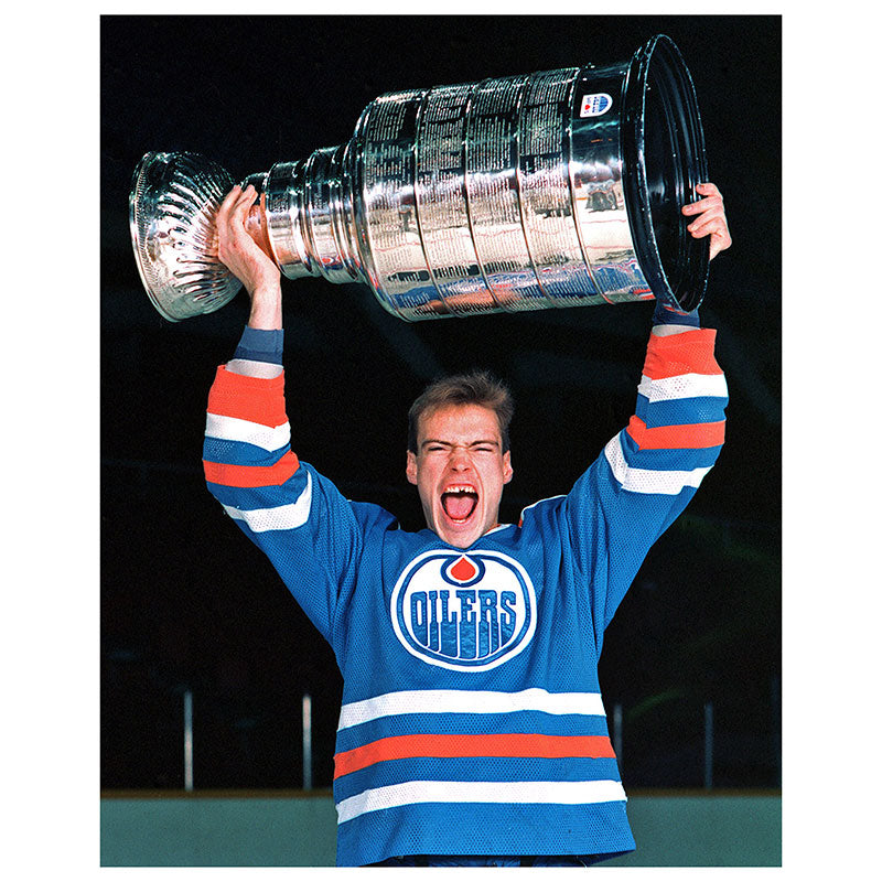 Mark Messier Edmonton Oilers 84 Cup Overhead Autographed 8x10 Photo